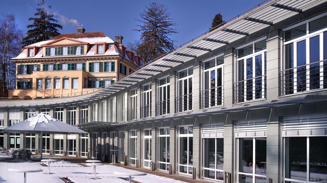 Отель Zurich Development Center Экстерьер фото