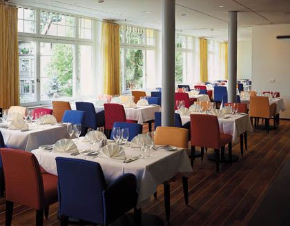 Отель Zurich Development Center Ресторан фото
